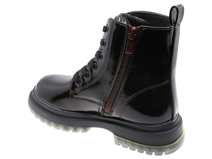 Bota juvenil
